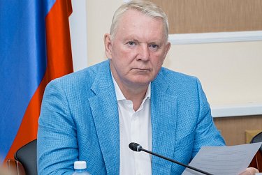 Молодые парламентарии делают первые шаги в законотворчестве